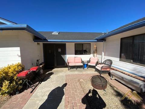 20121 Mesa Dr, Tehachapi, CA 93561 photo 2
