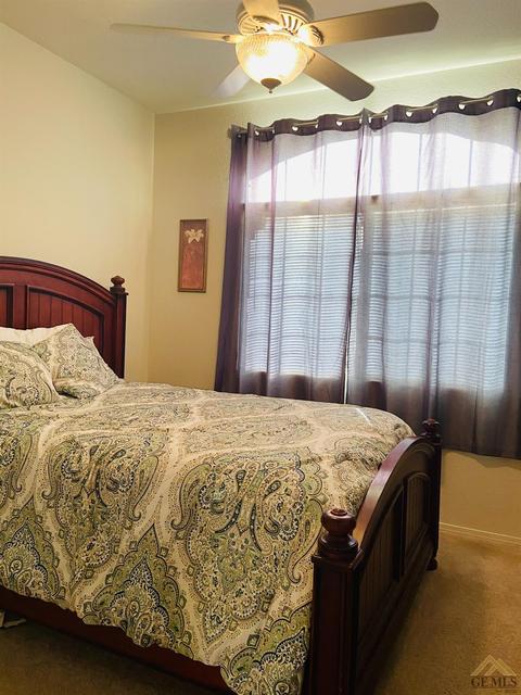 910 Crown Pointe Dr, Bakersfield, CA 93312 photo 24