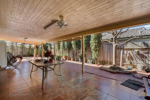 1413 La Mesa Ct, Arvin, CA 93203 photo 7