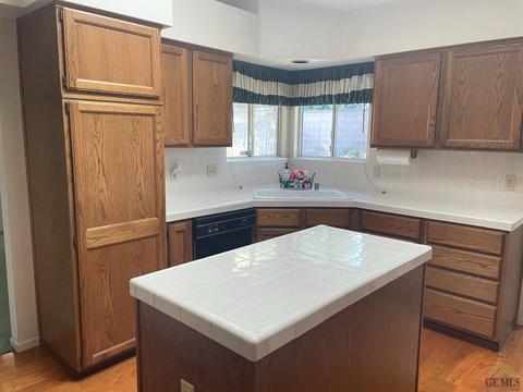 930 Kensington Ave, Lemoore, CA 93245 photo 12