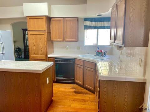 930 Kensington Ave, Lemoore, CA 93245 photo 13