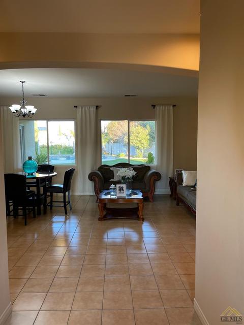6701 Carracci Ln, Bakersfield, CA 93306 photo 11