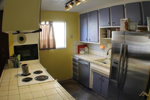 311 Calvin St, Taft, CA 93268 photo 5