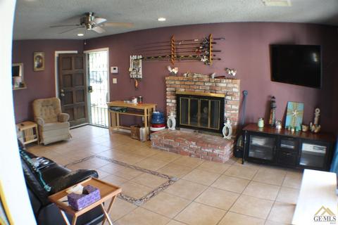 311 Calvin St, Taft, CA 93268 photo 4