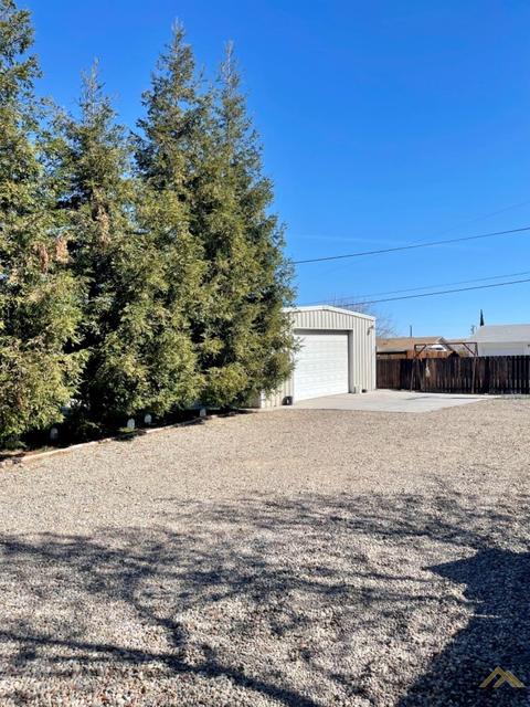 712 Pierce St, Taft, CA 93268 photo 18