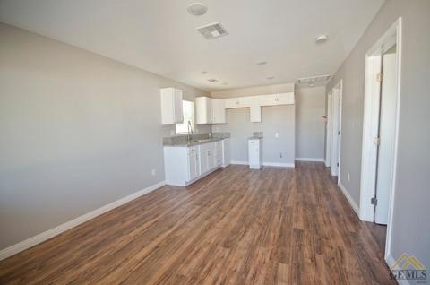 119 North St, Taft, CA 93268 photo 4