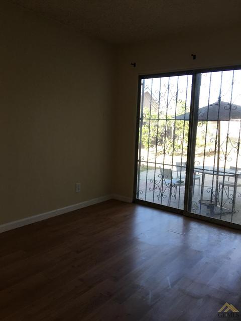 1712 N Holmes Ave, Compton, CA 90222 photo 17