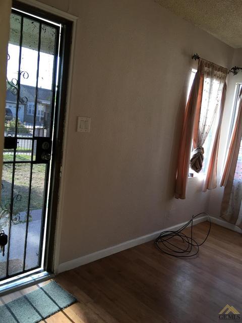 1712 N Holmes Ave, Compton, CA 90222 photo 7