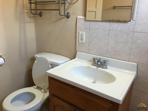 1712 N Holmes Ave, Compton, CA 90222 photo 20