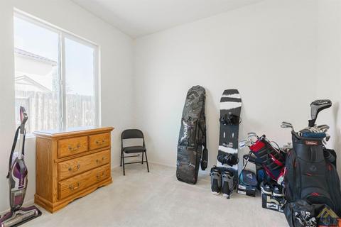 15947 Cusano Pl, Bakersfield, CA 93314 photo 8