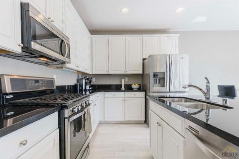 15947 Cusano Pl, Bakersfield, CA 93314 photo 12