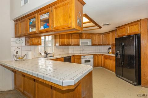 10606 Eagle Ranch Dr, Bakersfield, CA 93312 photo 9