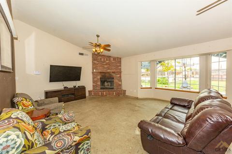 10606 Eagle Ranch Dr, Bakersfield, CA 93312 photo 8