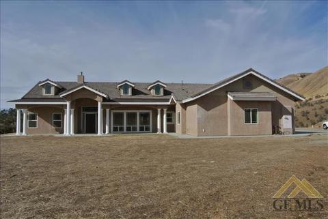 24044 Victoria Ct, Tehachapi, CA 93561 photo 2