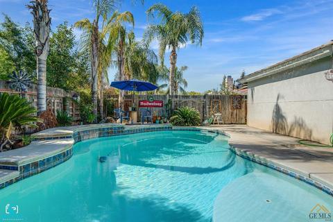 700 Faversham Way, Bakersfield, CA 93311 photo 7
