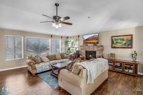 700 Faversham Way, Bakersfield, CA 93311 photo 13