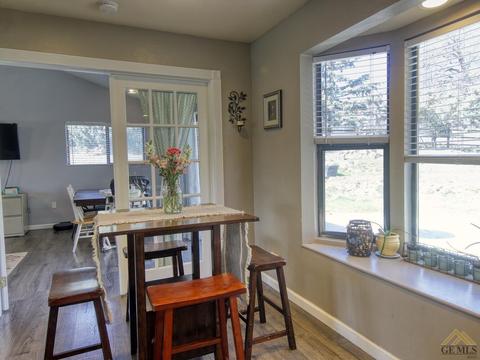 25901 Bear Valley Rd, Tehachapi, CA 93561 photo 11