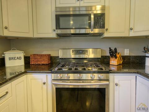 25901 Bear Valley Rd, Tehachapi, CA 93561 photo 9