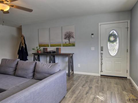 25901 Bear Valley Rd, Tehachapi, CA 93561 photo 6