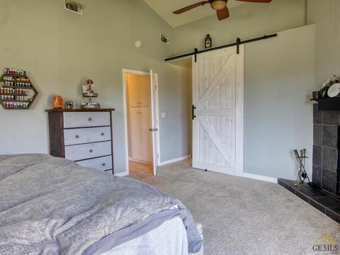 25901 Bear Valley Rd, Tehachapi, CA 93561 photo 20