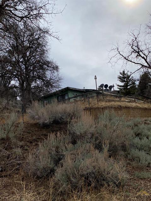 22065 Arosa St, Tehachapi, CA 93561 photo 19