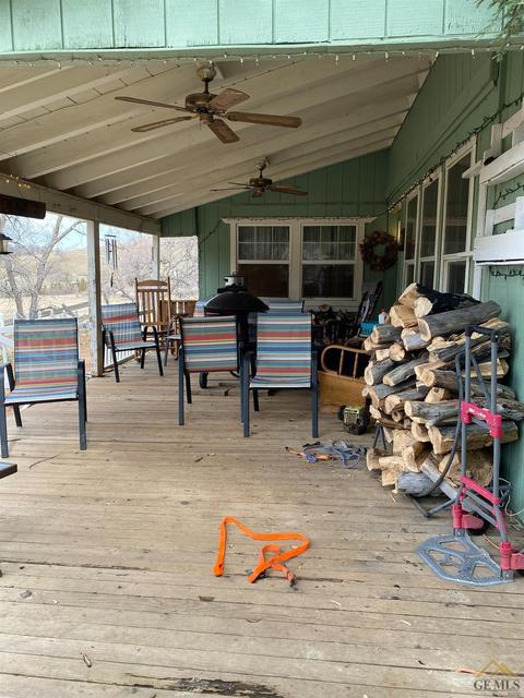 22065 Arosa St, Tehachapi, CA 93561 photo 10