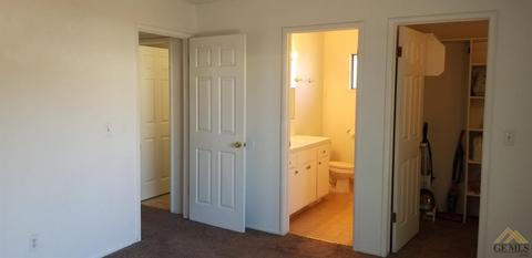 236 E Berkeley Ave, Tulare, CA 93274 photo 15