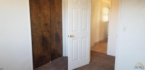 236 E Berkeley Ave, Tulare, CA 93274 photo 14