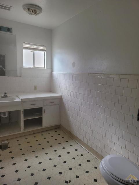 124 17th St, Bakersfield, CA 93301 photo 5