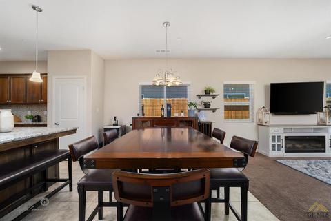 3403 Amazon Dr, Bakersfield, CA 93313 photo 9