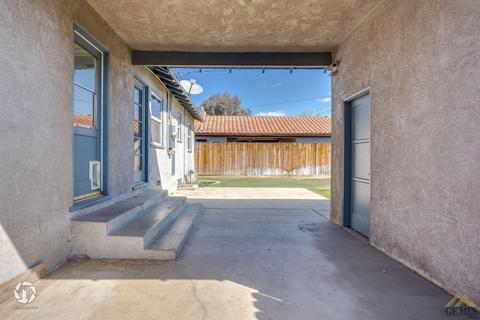 208 Wetherley Dr, Bakersfield, CA 93309 photo 15