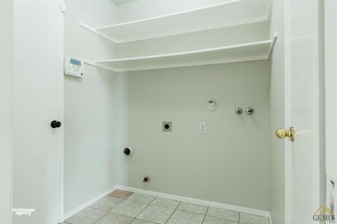 1931 Spring Ave, Delano, CA 93215 photo 11