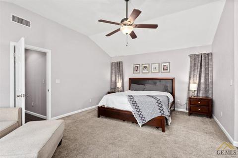6412 Castleton St, Bakersfield, CA 93313 photo 15