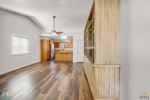 27520 Goldrush Ct, Tehachapi, CA 93561 photo 2