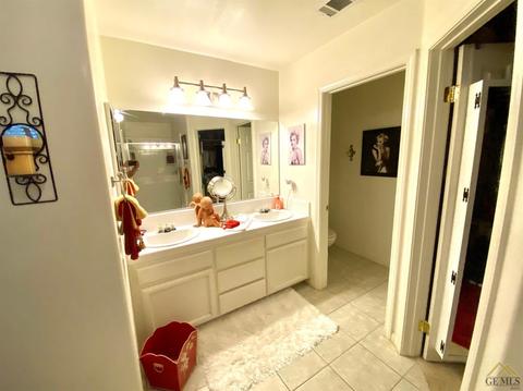 4220 Downpatrick Ct, Bakersfield, CA 93313 photo 16