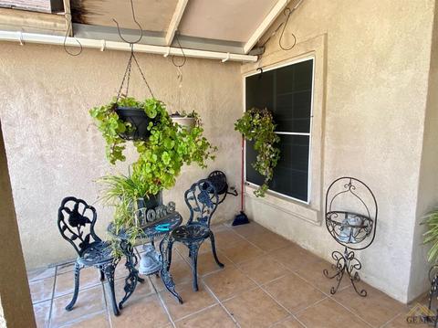 4220 Downpatrick Ct, Bakersfield, CA 93313 photo 4