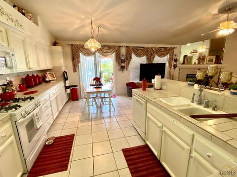 4220 Downpatrick Ct, Bakersfield, CA 93313 photo 11