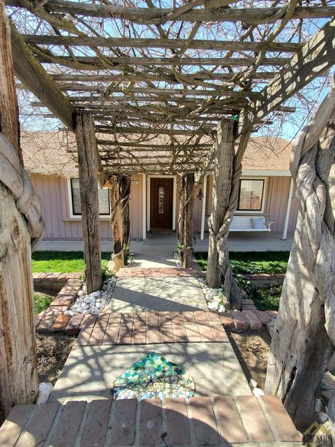 17641 Bold Venture Dr, Tehachapi, CA 93561 photo 5