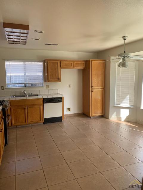 4205 Cyclone Dr, Bakersfield, CA 93313 photo 18