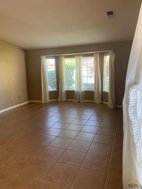 4205 Cyclone Dr, Bakersfield, CA 93313 photo 9