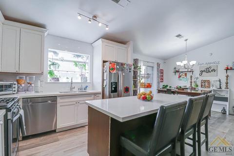 3213 Ranchgate Dr, Bakersfield, CA 93312 photo 8