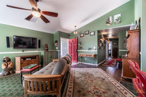 21401 Hacienda Dr, Tehachapi, CA 93561 photo 9