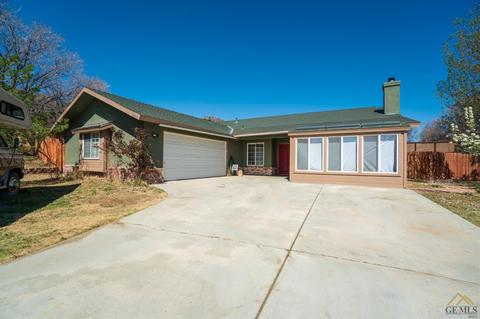 21401 Hacienda Dr, Tehachapi, CA 93561 photo 1