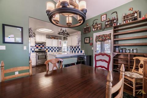 21401 Hacienda Dr, Tehachapi, CA 93561 photo 13