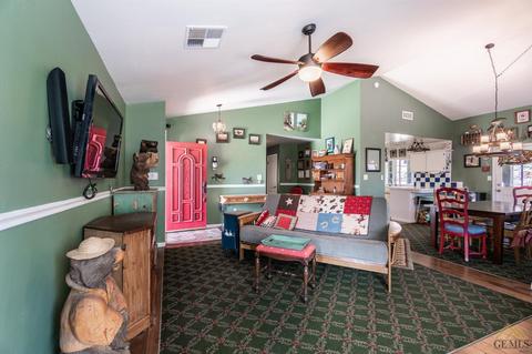 21401 Hacienda Dr, Tehachapi, CA 93561 photo 5