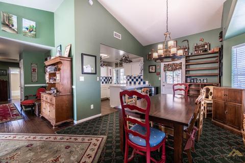 21401 Hacienda Dr, Tehachapi, CA 93561 photo 10