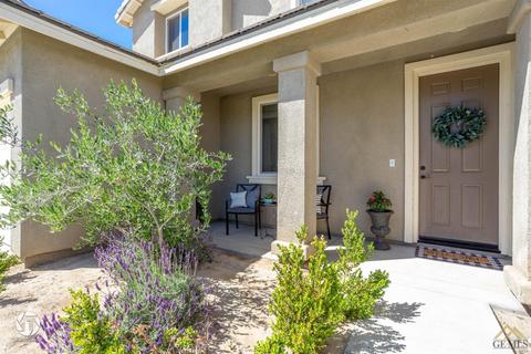 15726 Cusano Pl, Bakersfield, CA 93314 photo 4