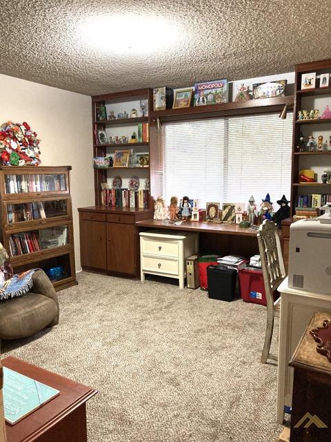 422 A St, Taft, CA 93268 photo 7