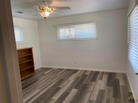 516 E C St, Tehachapi, CA 93561 photo 11