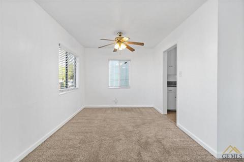 301 Wetherley Dr, Bakersfield, CA 93309 photo 5